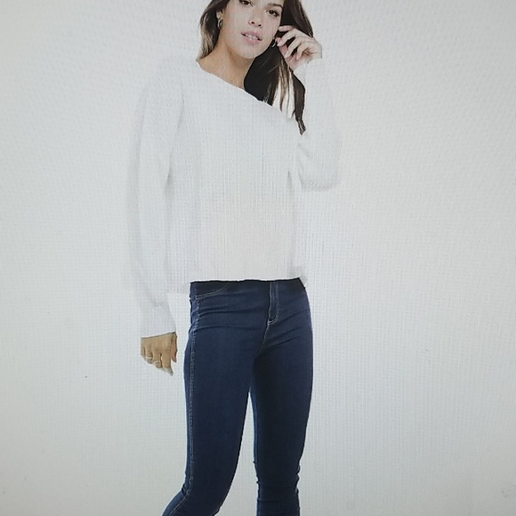 Round Neck Long Sleeves Sweater - Picture 5 of 8